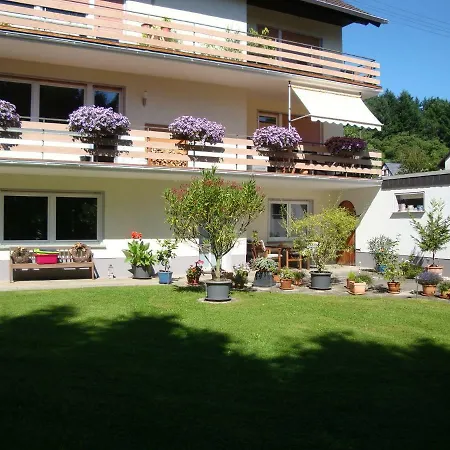 Ferienwohnung Cremer * Waldorf